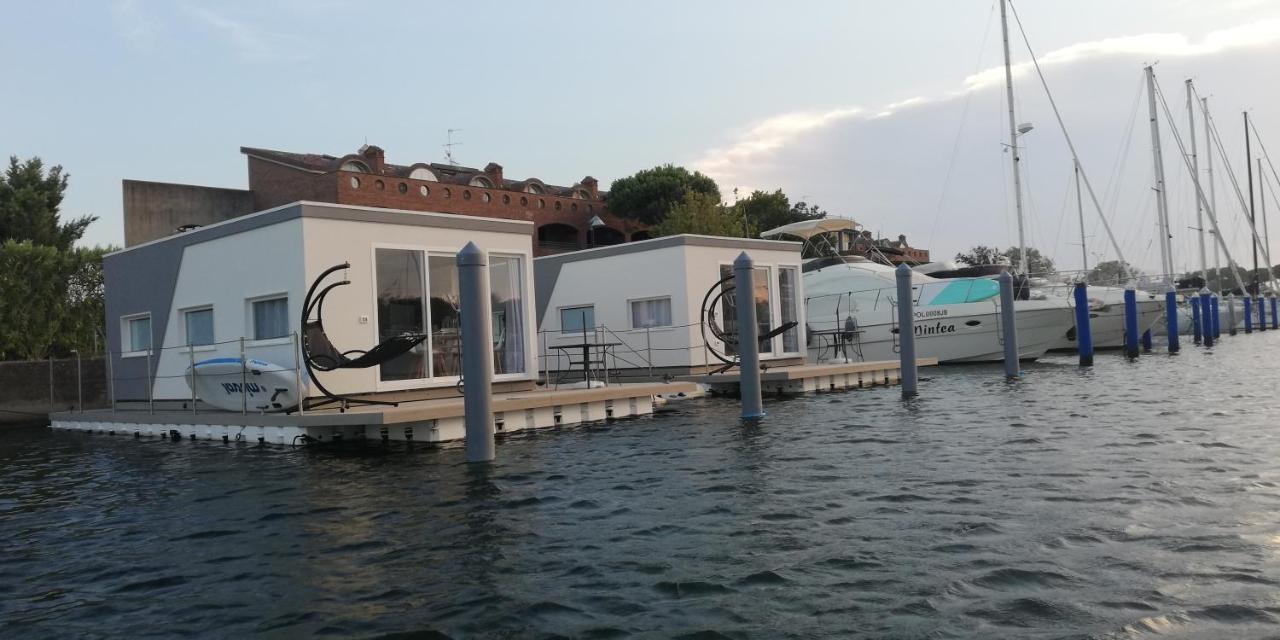 Marina Degli Estensi Floating Resort Llido Degli Estensi Εξωτερικό φωτογραφία