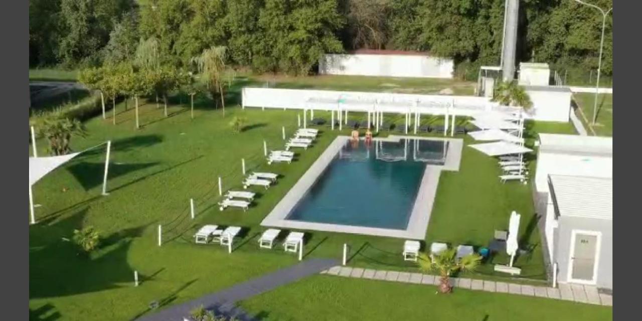 Marina Degli Estensi Floating Resort Llido Degli Estensi Εξωτερικό φωτογραφία
