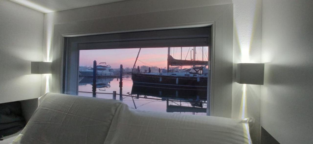 Marina Degli Estensi Floating Resort Llido Degli Estensi Εξωτερικό φωτογραφία