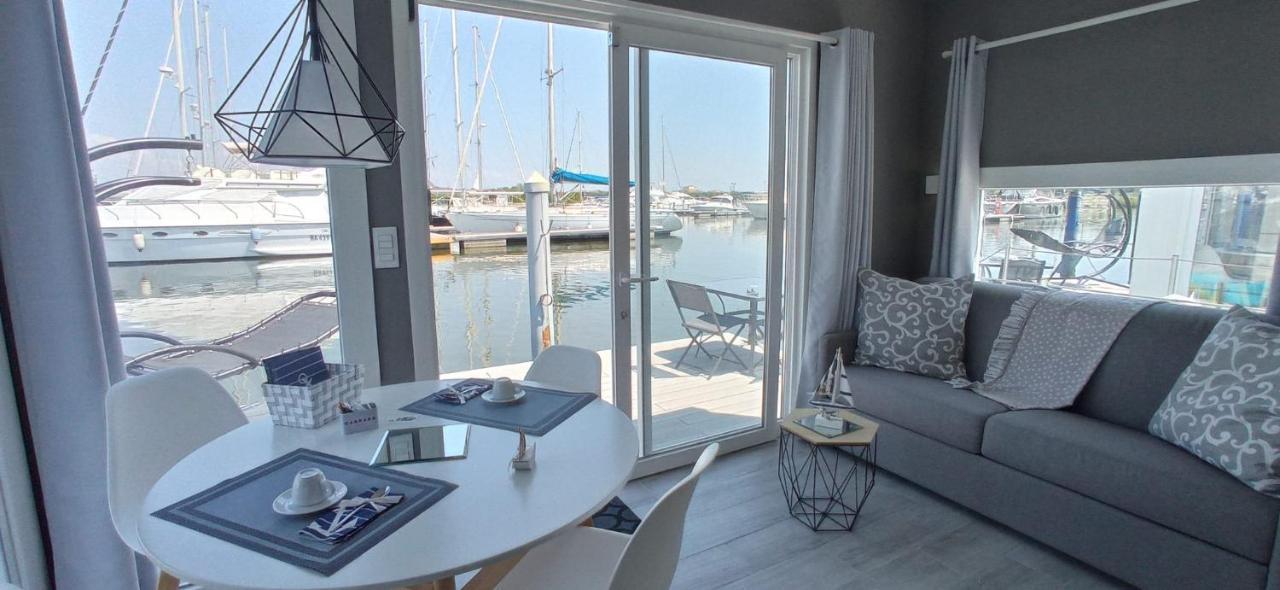 Marina Degli Estensi Floating Resort Llido Degli Estensi Εξωτερικό φωτογραφία