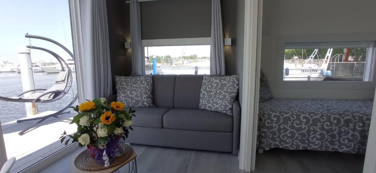 Marina Degli Estensi Floating Resort Llido Degli Estensi Εξωτερικό φωτογραφία