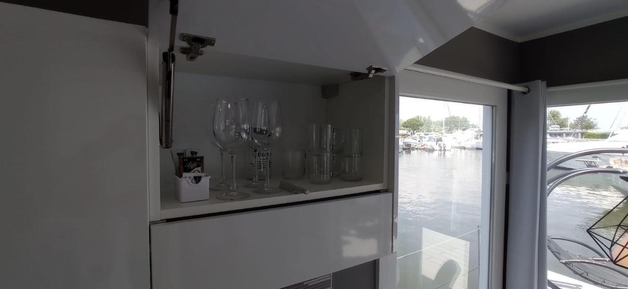Marina Degli Estensi Floating Resort Llido Degli Estensi Εξωτερικό φωτογραφία