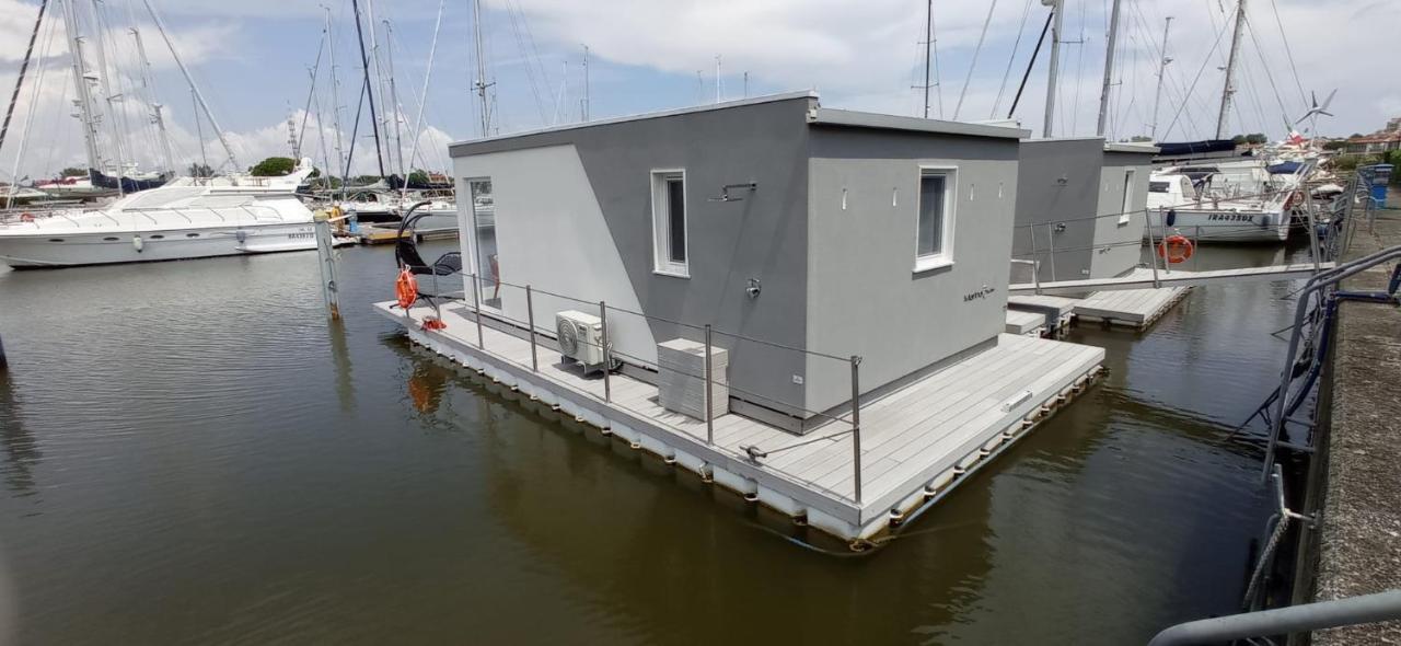 Marina Degli Estensi Floating Resort Llido Degli Estensi Εξωτερικό φωτογραφία